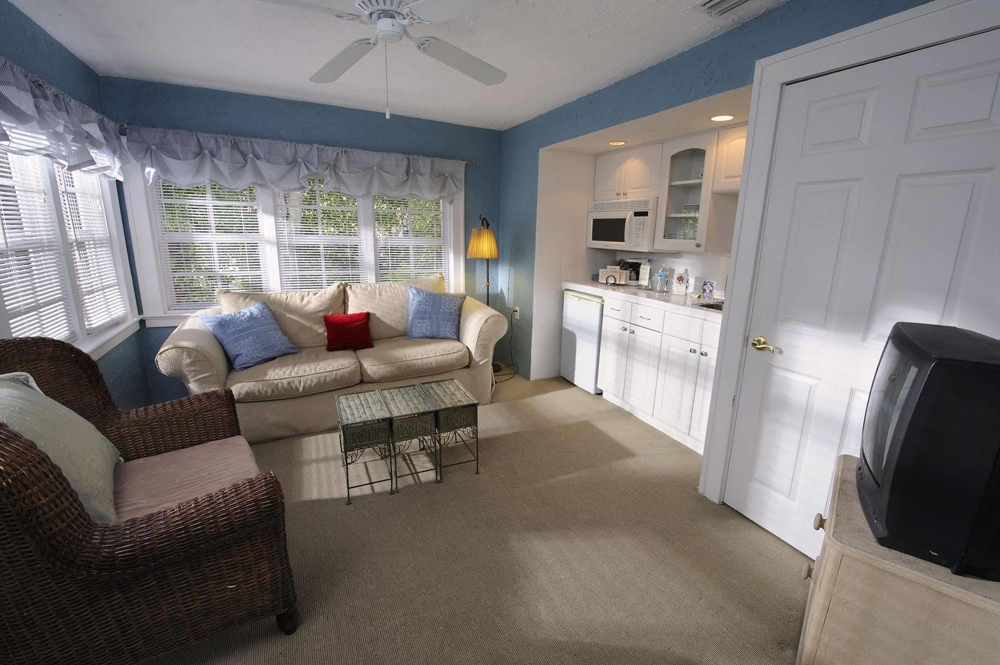 Mango Inn Bed And Breakfast Lake Worth Beach Eksteriør billede