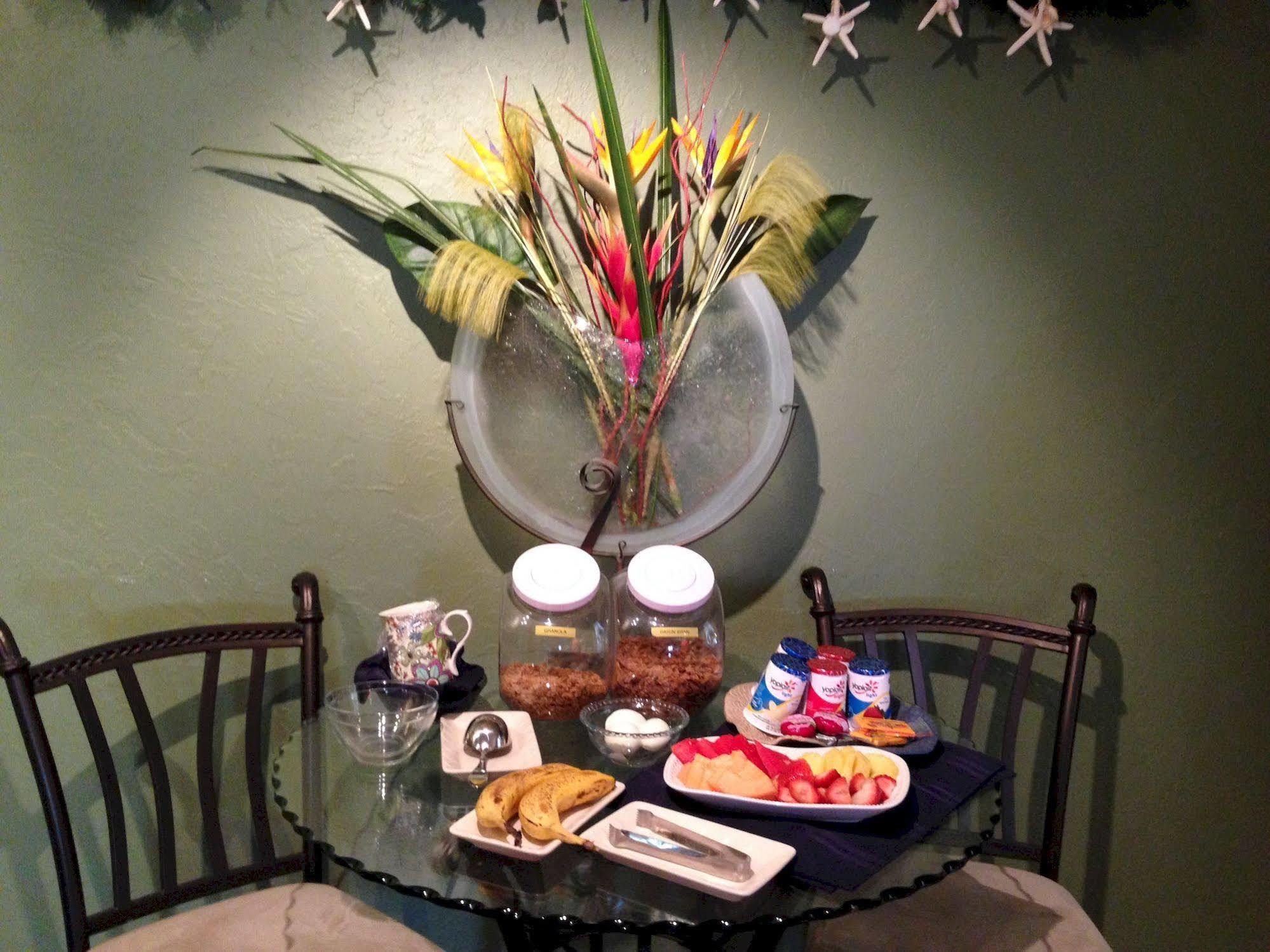Mango Inn Bed And Breakfast Lake Worth Beach Eksteriør billede